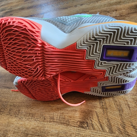 Nike Lebron Soldier XIV 14 Smoke Grey/Laser Orange Mens Size 12 - Picture 7 of 8